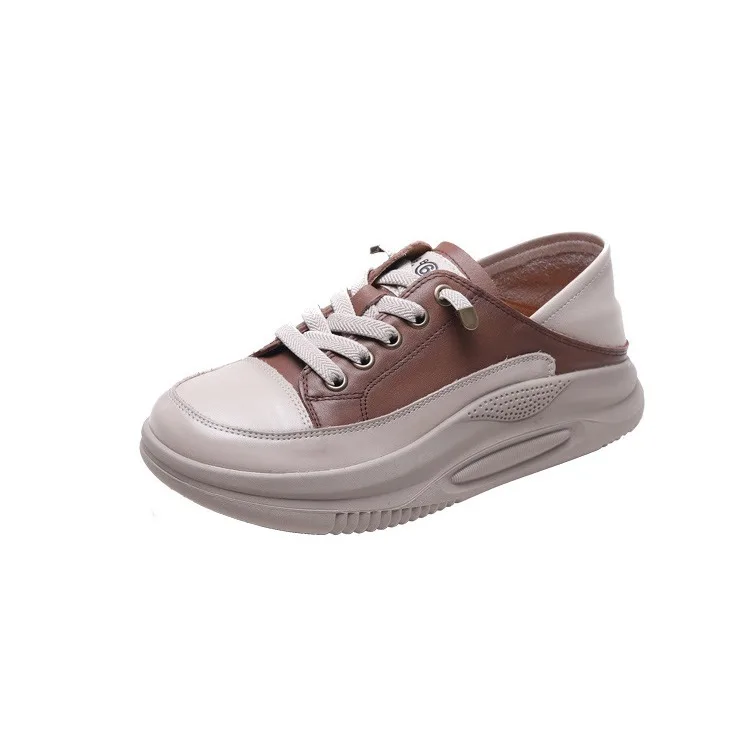 Кроссовки из натуральной кожи на толстом каблуке