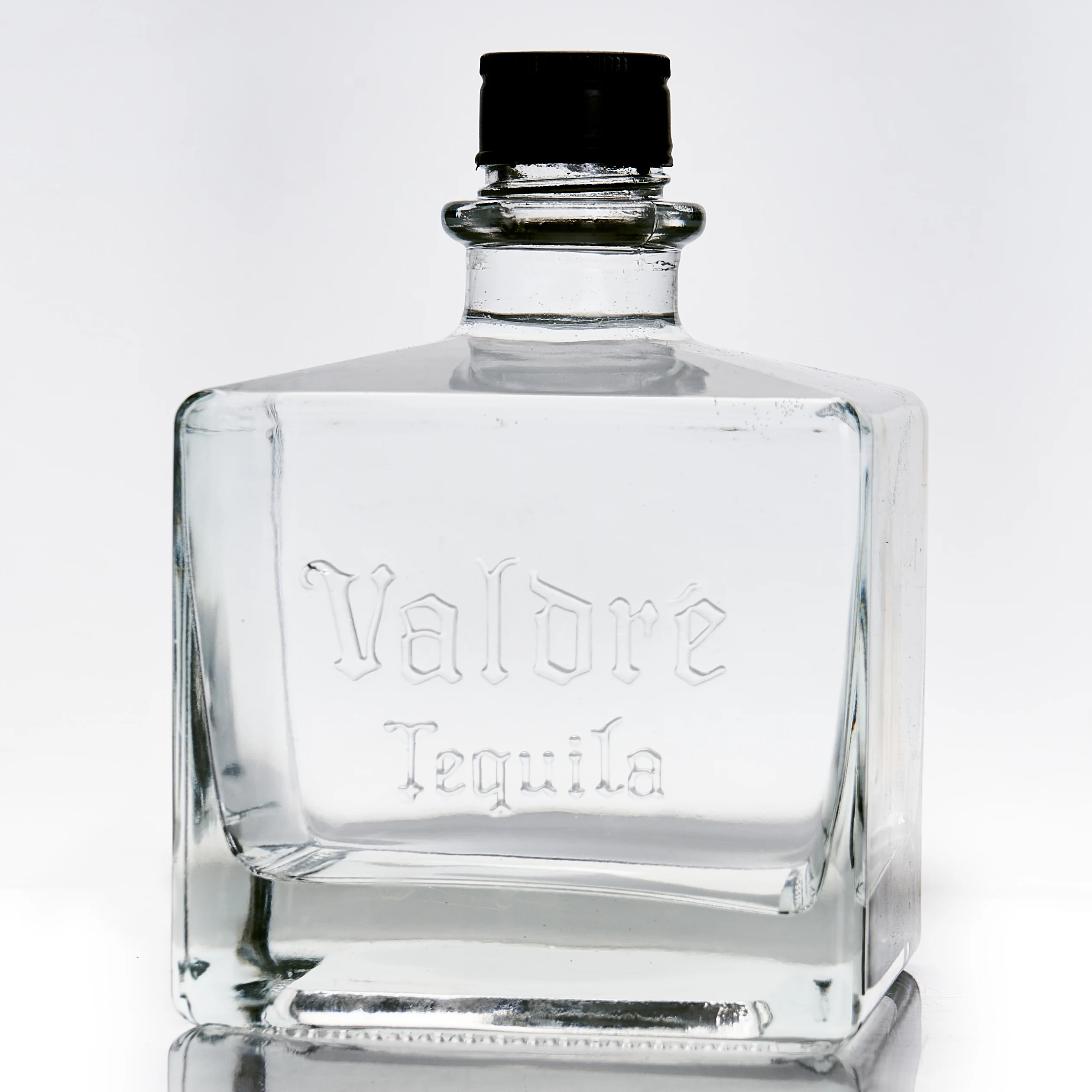 710ml Square Thick Bottom Whiskey Glass Bottle With Custom Branding