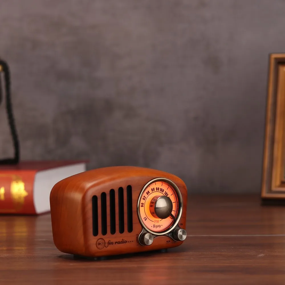 Old Brand Retro Nostalgic Portable Bluetooth Audio Speaker High Quality Wooden Wireless USB Socket Solar Powered FM/AM Radio