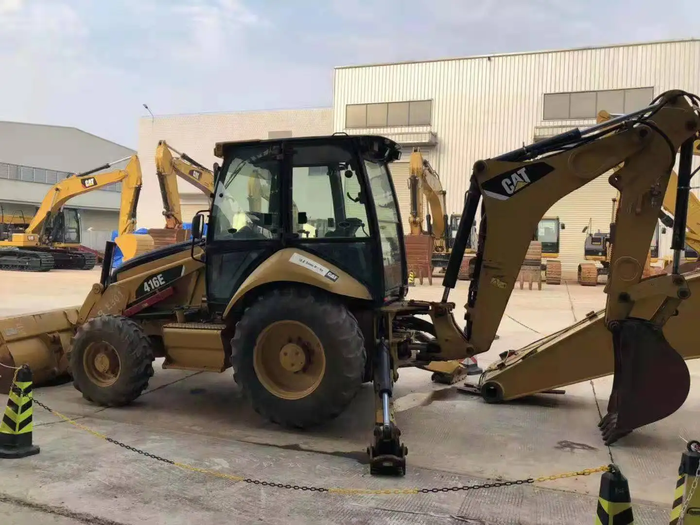 CAT 416E для продажи гусеничный экскаватор-погрузчик б/у в Китае Ретро экскаватор cat 416
