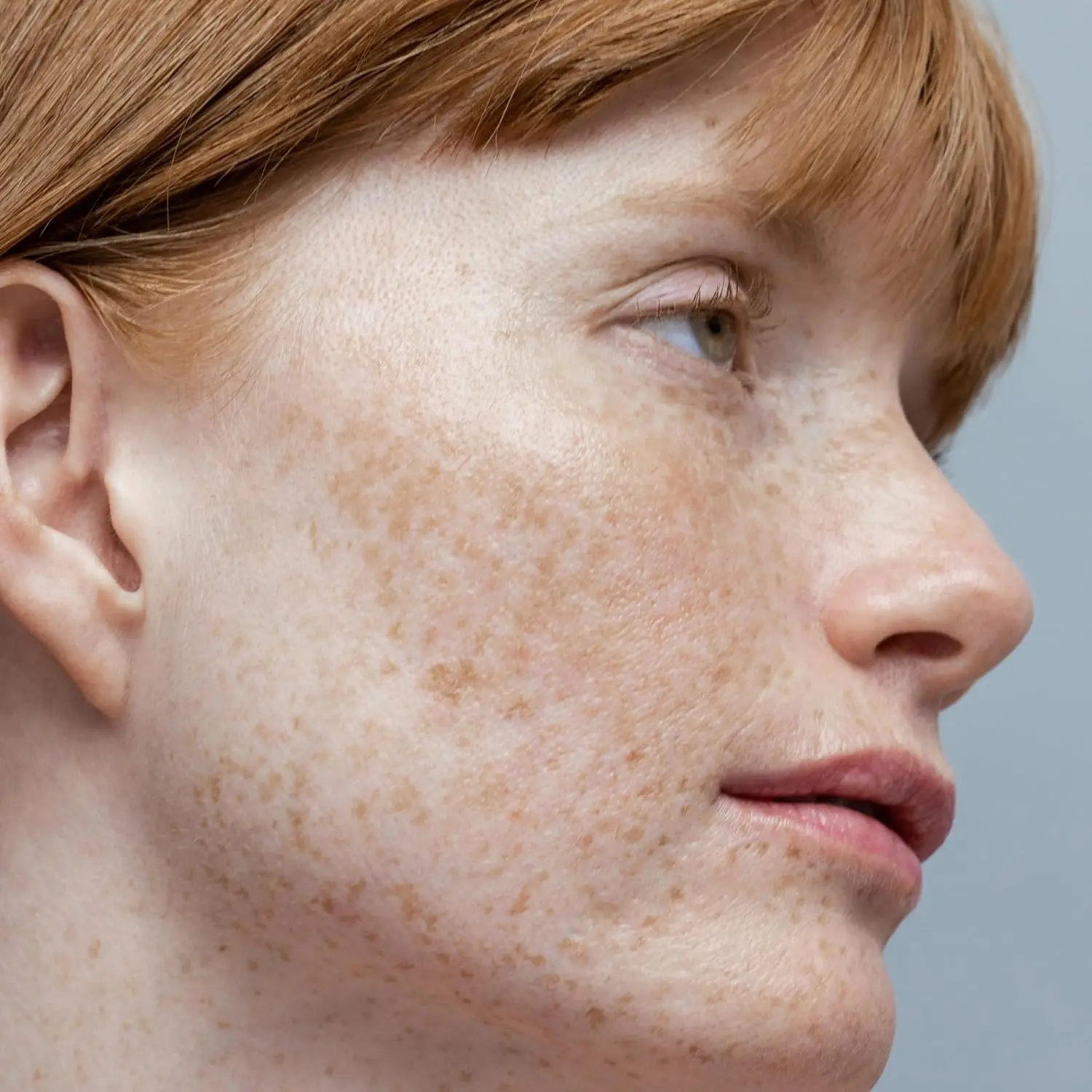 OEM/ODM Face Toner Moisturizer & Cleanses Alcohol Free Toner with Witch Hazel and Aloe Vera Facial Toner for Adult