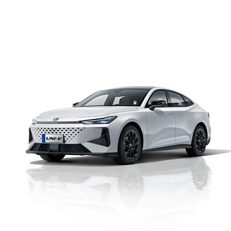 Лидер продаж китайский новый автомобиль Changan Uni V Auto Trade UNI-V 2023 1 5 T Эксклюзивное Издание новых газовых автомобилей