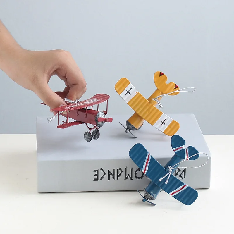 2022 Hot Sale Metal Crafts Retro Airplane Figurines Plane Model Vintage Glider Biplane Miniatures Home Decor