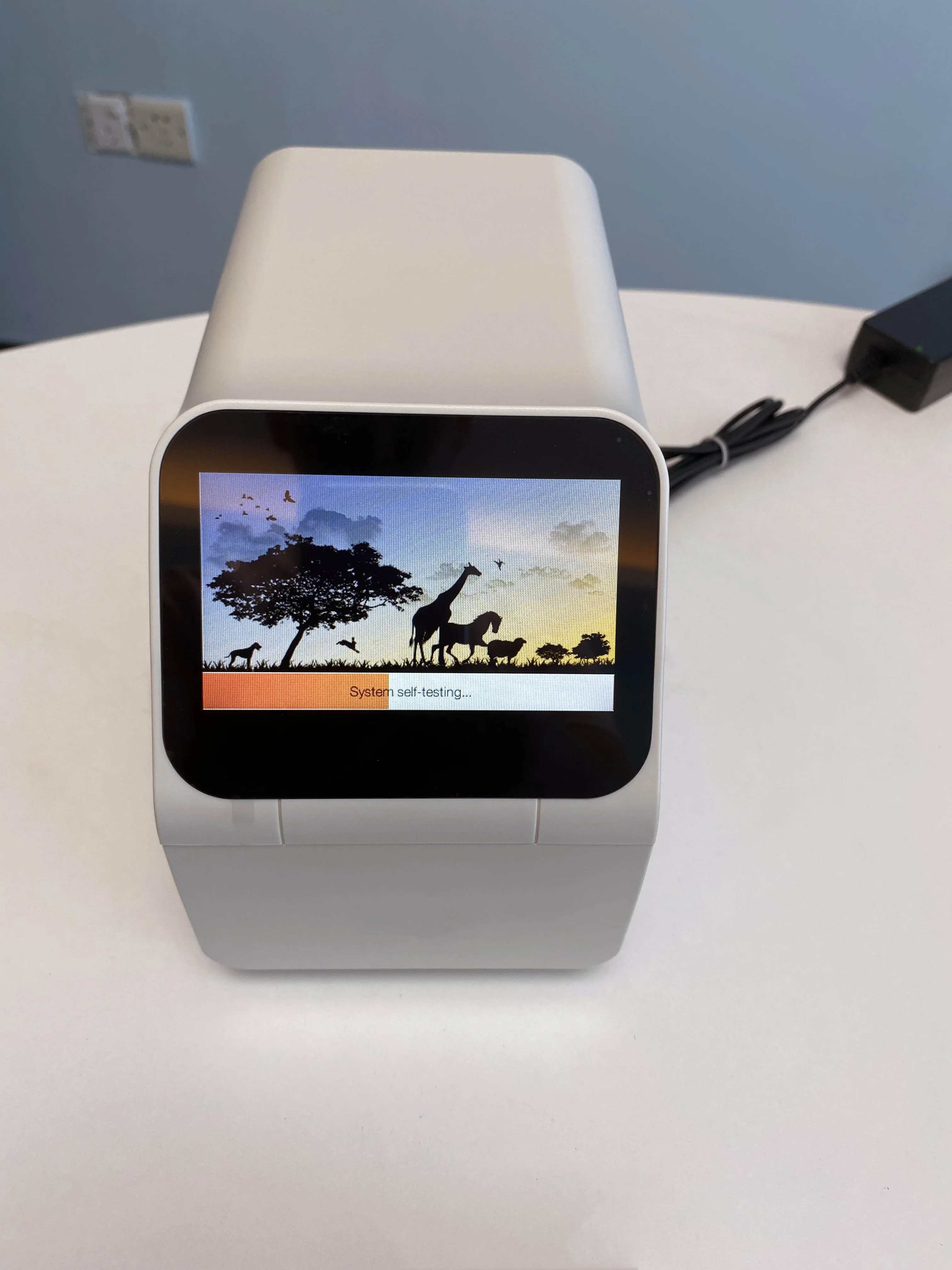 Портативный анализатор сухой химии MNCHIP ветеринарный автоматический биохимический с диском