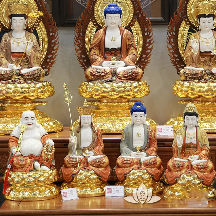 White marble Guanyin Bodhisattva ornaments to send the child Guanyin statue Suowa Sansheng Western