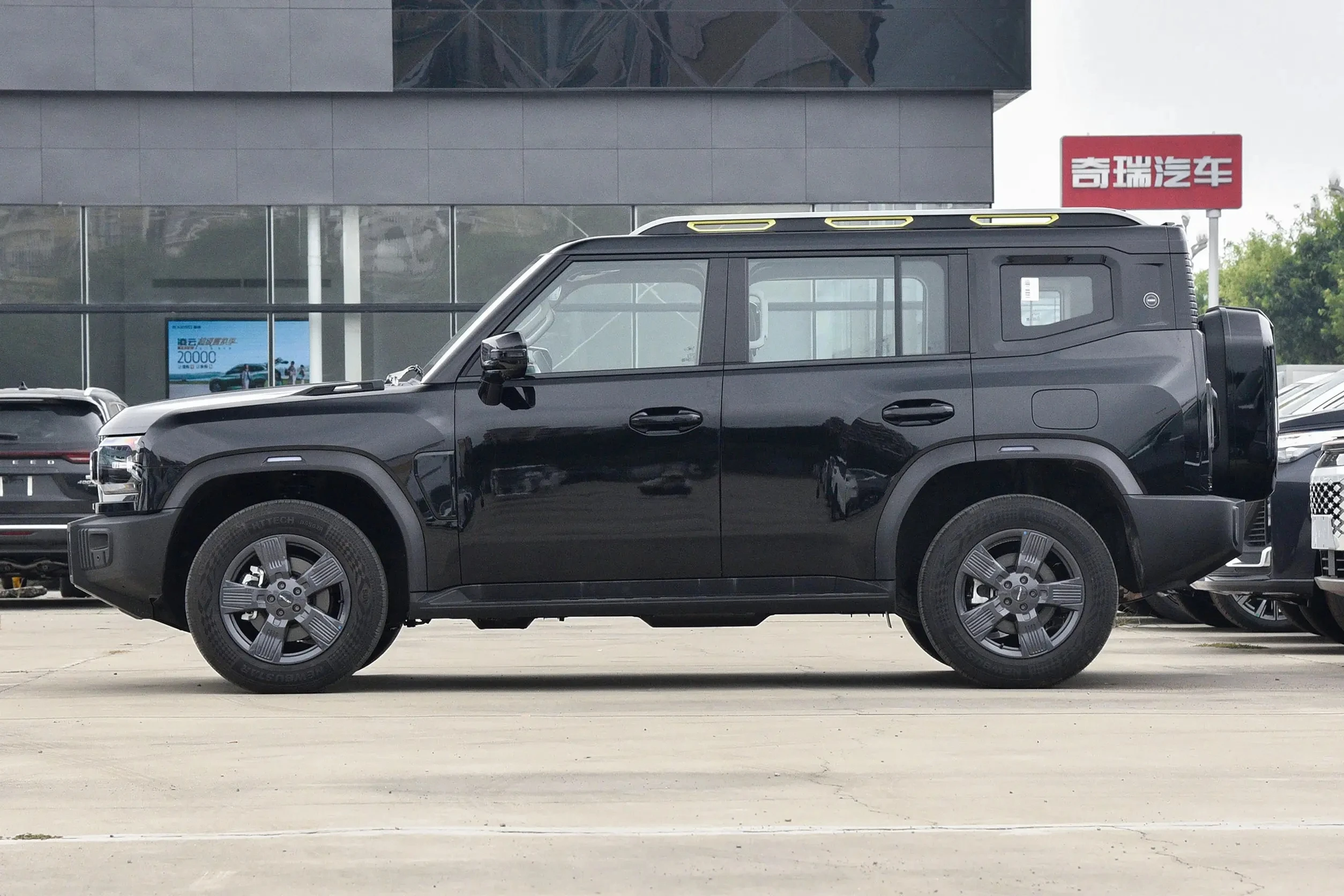 YK MOTORS 2024 JETOUR Traveller Black 5 Door 5 Seat SUV Compact SUV