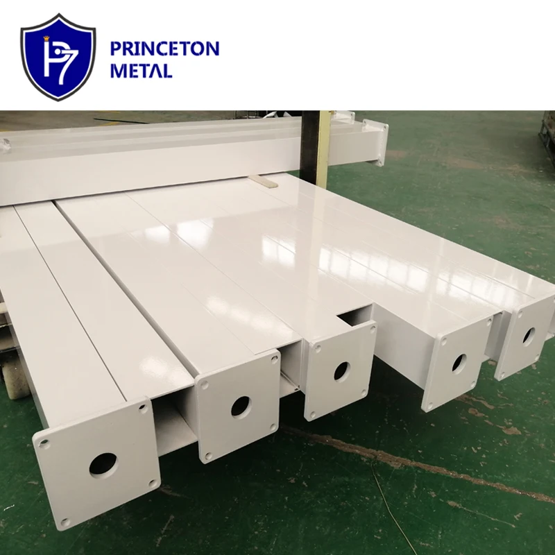Post and  base plate for aluminum fence