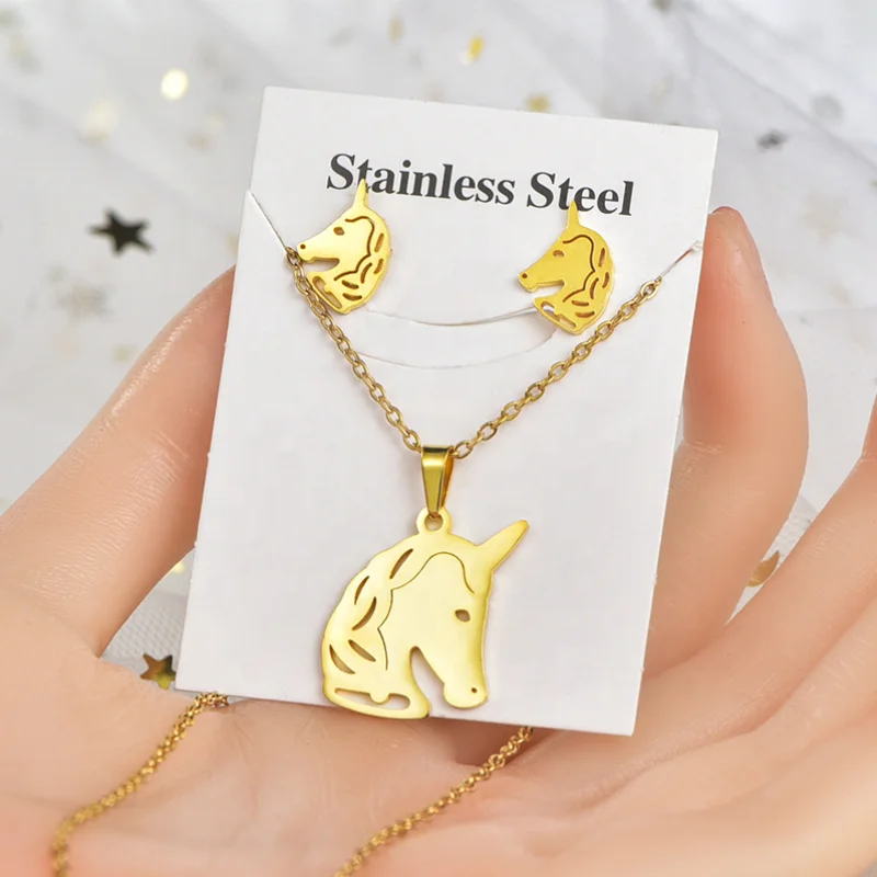 Simple Cut Stainless Steel Horse Pendant Custom PVD  Plated 18k Gold Cute Animal Insect Pendant Necklace Earrings Fashion Set