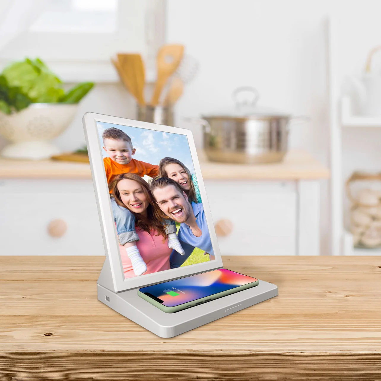 2021 New Aiyos LCD Player with Wireless Charger Android WiFi Digital Signage Display Fast Wireless Charing for Smart Phone