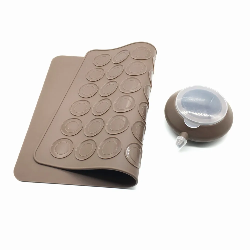 
BHD Silicone Macaron Kit Baking Mold Set of Pastry Baking Mat and Decorating Piping Pot with 4pcs Nozzles 
