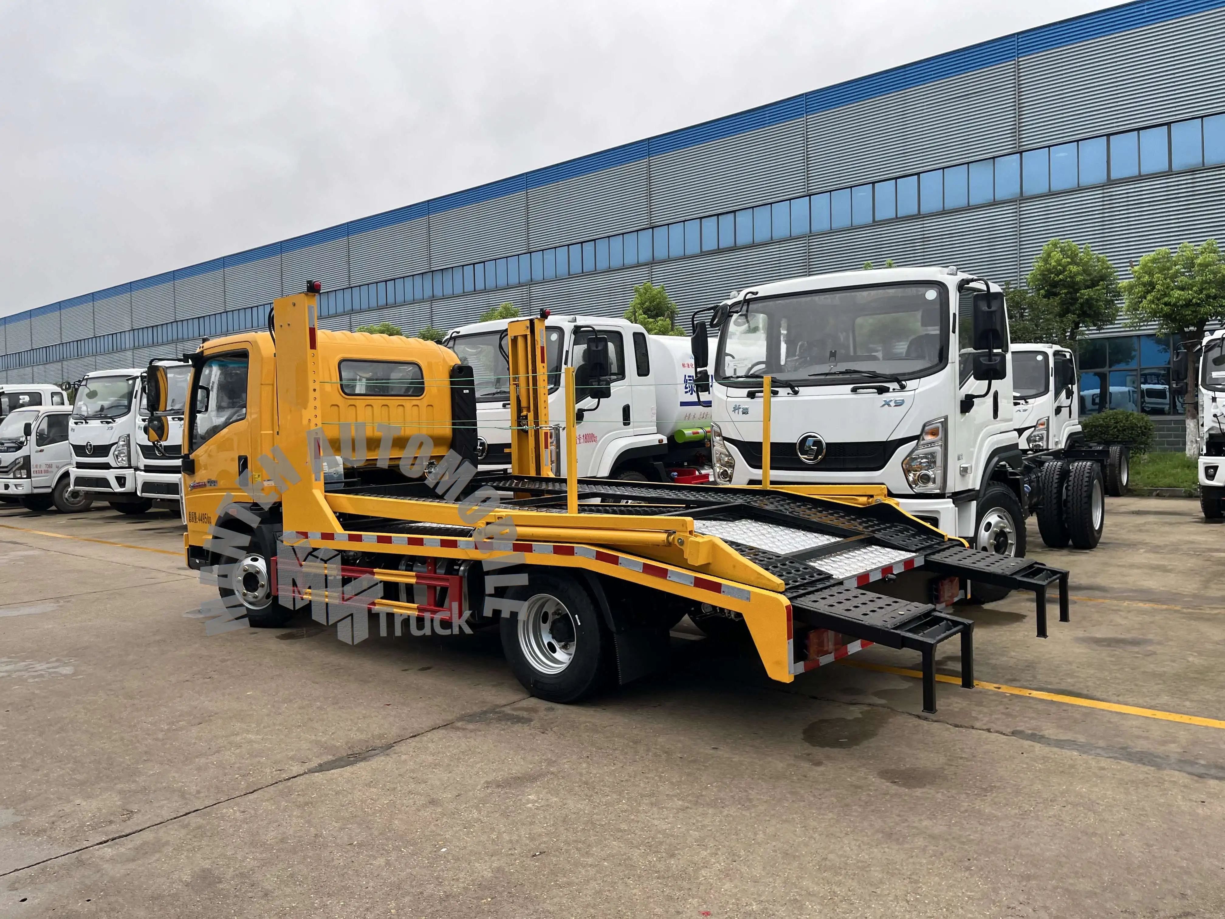 Brand new Howo 4x2 5ton Wrecker Tow Truck Emergency Rescue Vehicle Roadside Assistance Truck
