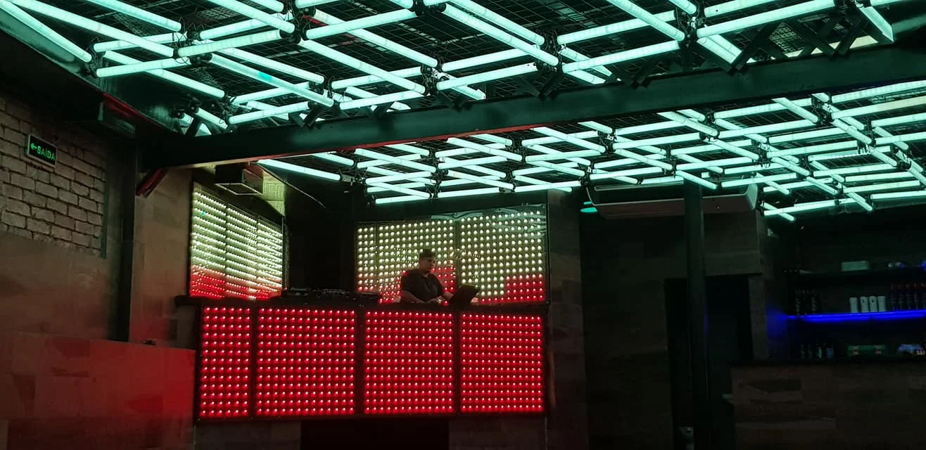 Promotion madmapper controlador stage lighting DMX  RGB Vertical  Tube