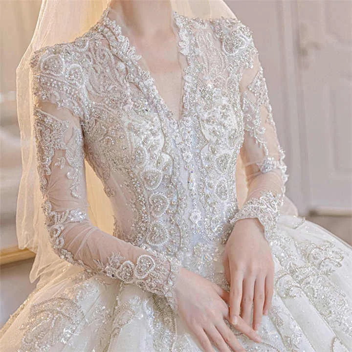 New Arrivals 2024 V-neck Long Sleeve Backless Heavy Beaded Bride Luxury Wedding Dress Muslim