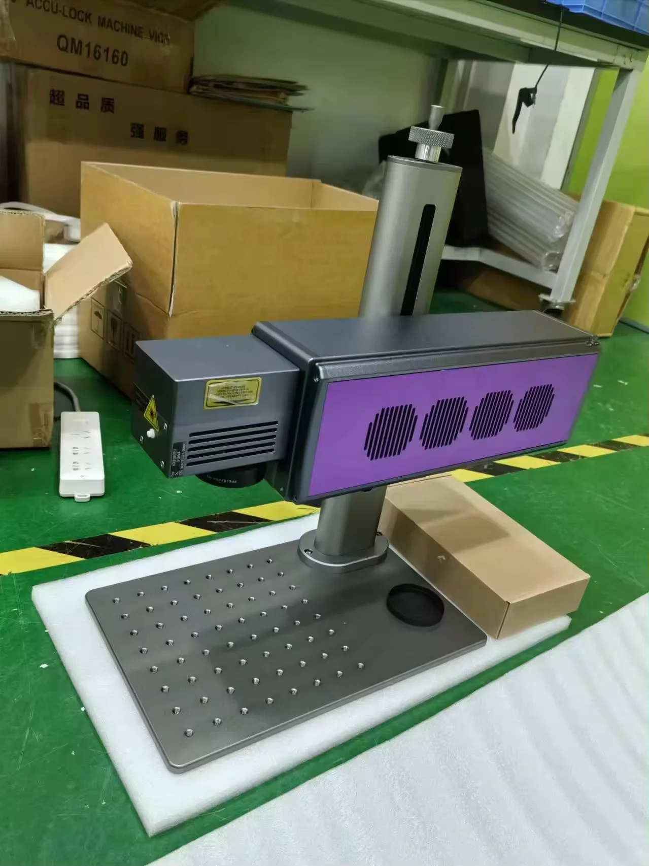 UV Laser Marking Machine 3W 5W Laser For Metal Or No-metal Glass material Plastic Acrylic laser marker