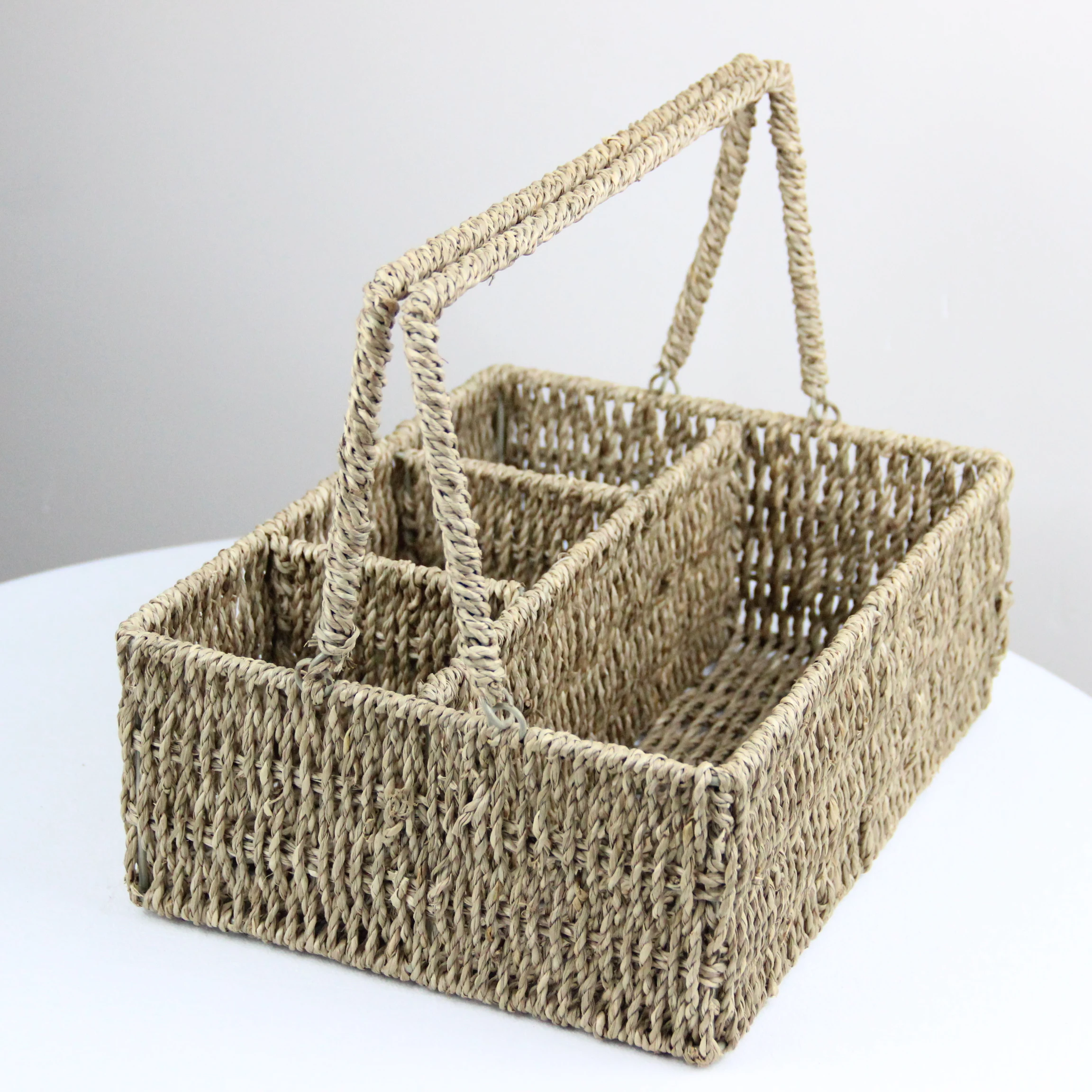 SF Multipurpose 4-section baskets Natural Hyacinth Cutlery Basket for Countertop with Handle Wicker Flatware Holder