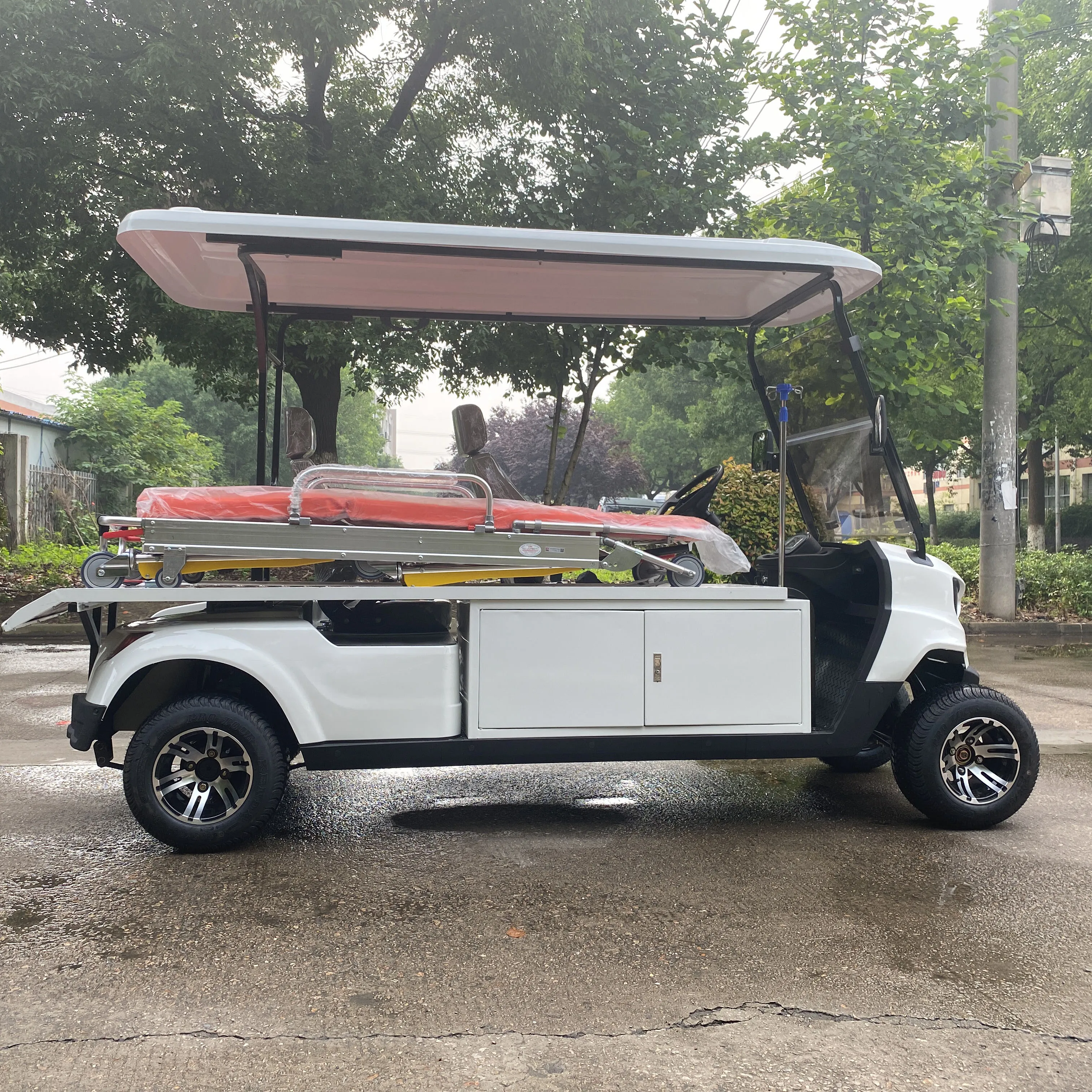 Electric Ambulance Car