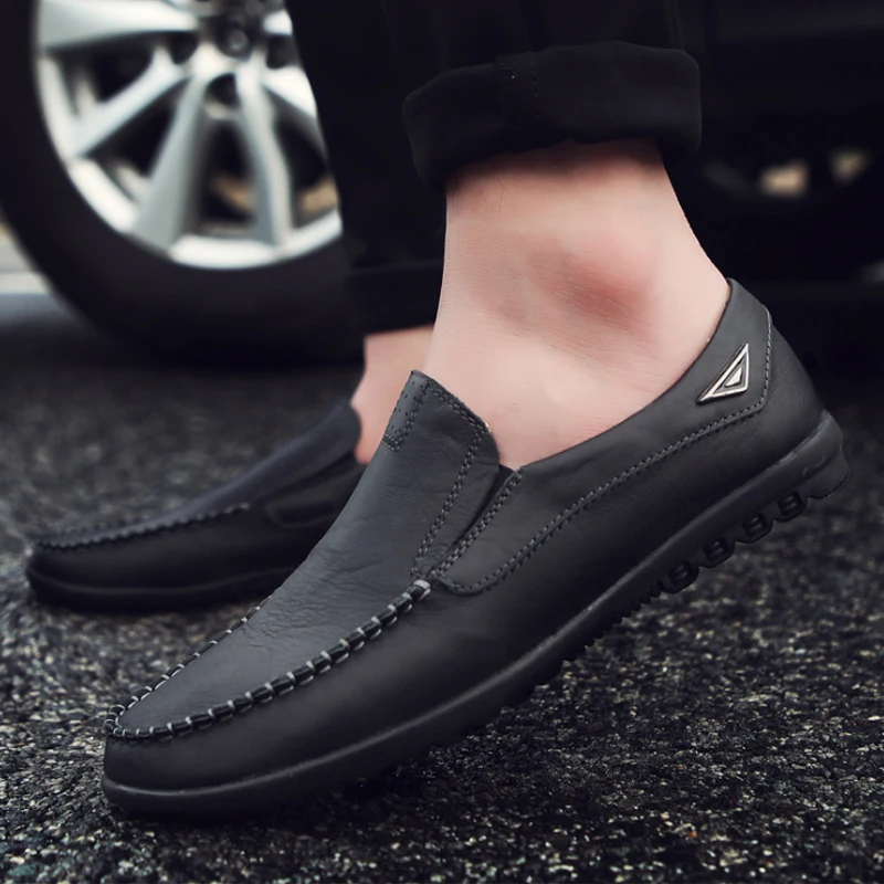 Wholesale China Fashion New Style Men Flat Loafers Round Toe Anti-slippery Shoes Breathable Walking Shoes