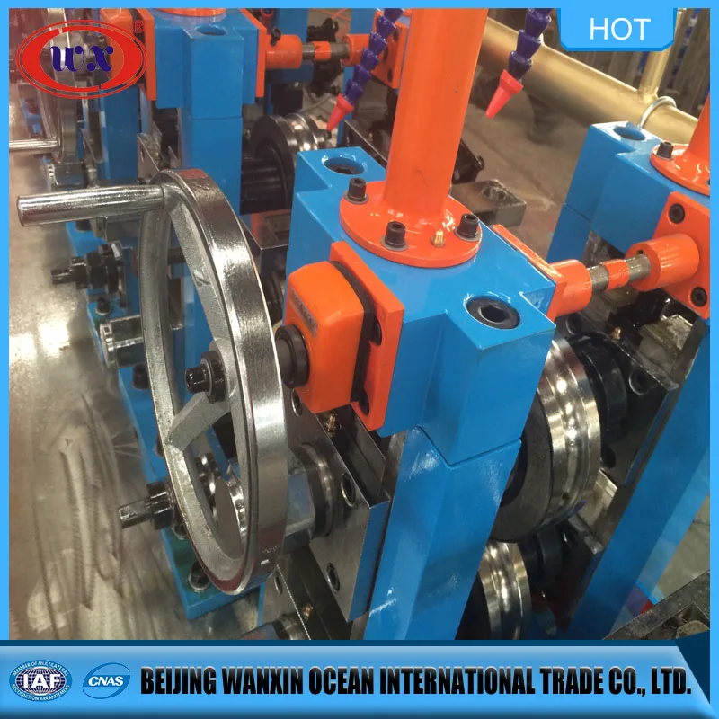 High Frequency Carbon steel material tube making machine iron pipe production line
