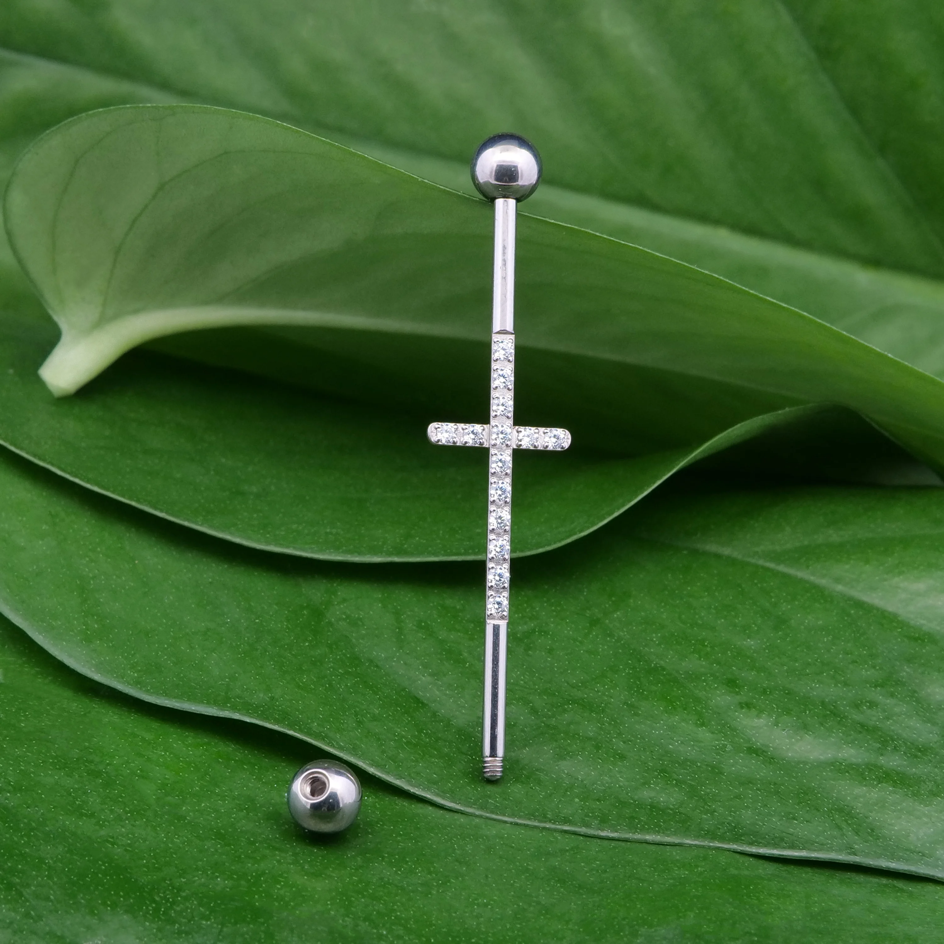 Titanium пирсинг из циркония