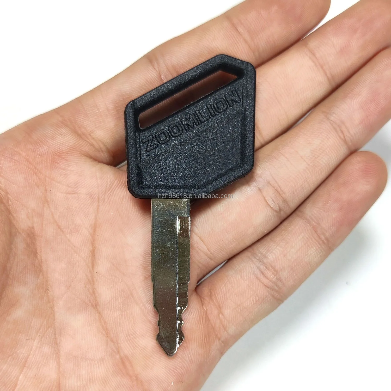 China Factory Construction Machinery Parts Spare Parts Excavator Ignition Key for Zoomlion