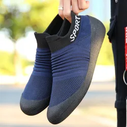 2021 New style soft sole breathable wholesale Outdoors Customized PU Mesh Red Casual Shoes Mens