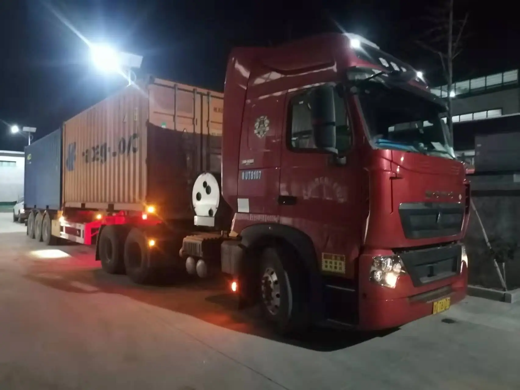 Автоматическая машина для высечки коробок пиццы пробивки
