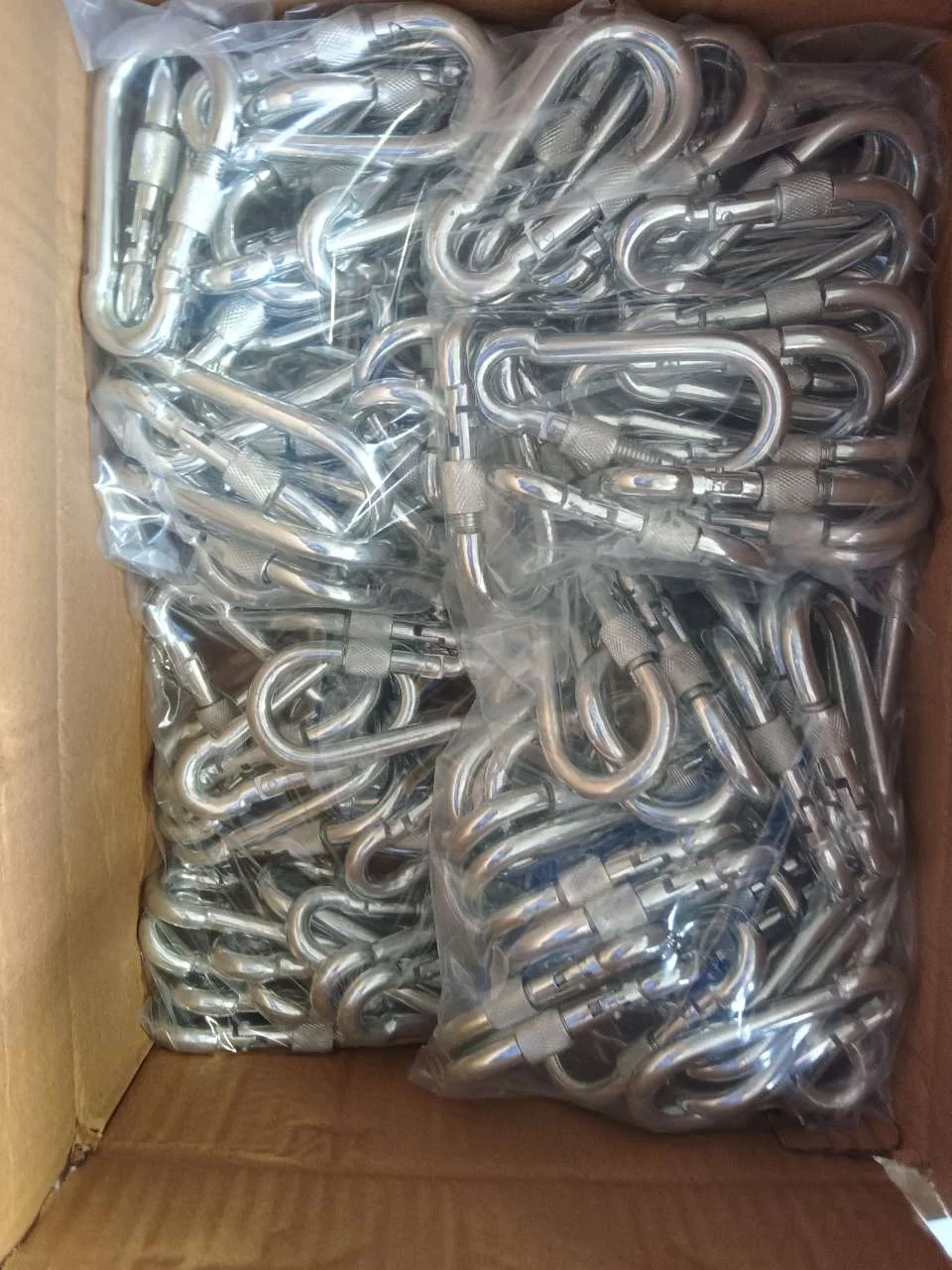 High Quality Snap Hook with Screw Steel and Stainless Steel Carbon Steel 4mm-14 Zinc Plated Black Nail File Mini Carabiner Black