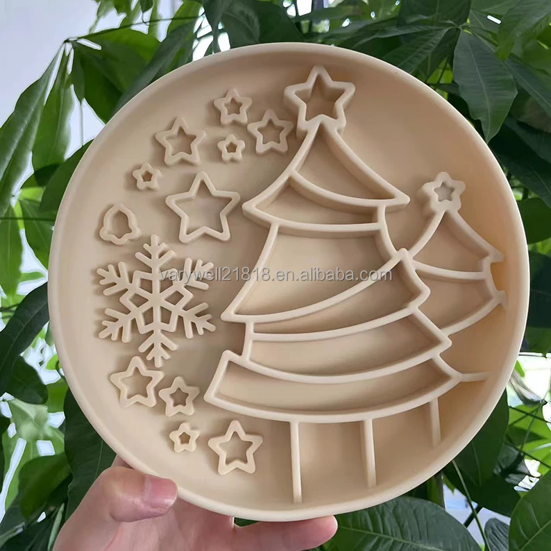 2 in 1 VaryWell personalized design lick mat Bloat Stop Maze Dog Dishes christmas themed slow feeder bowl with suction cup