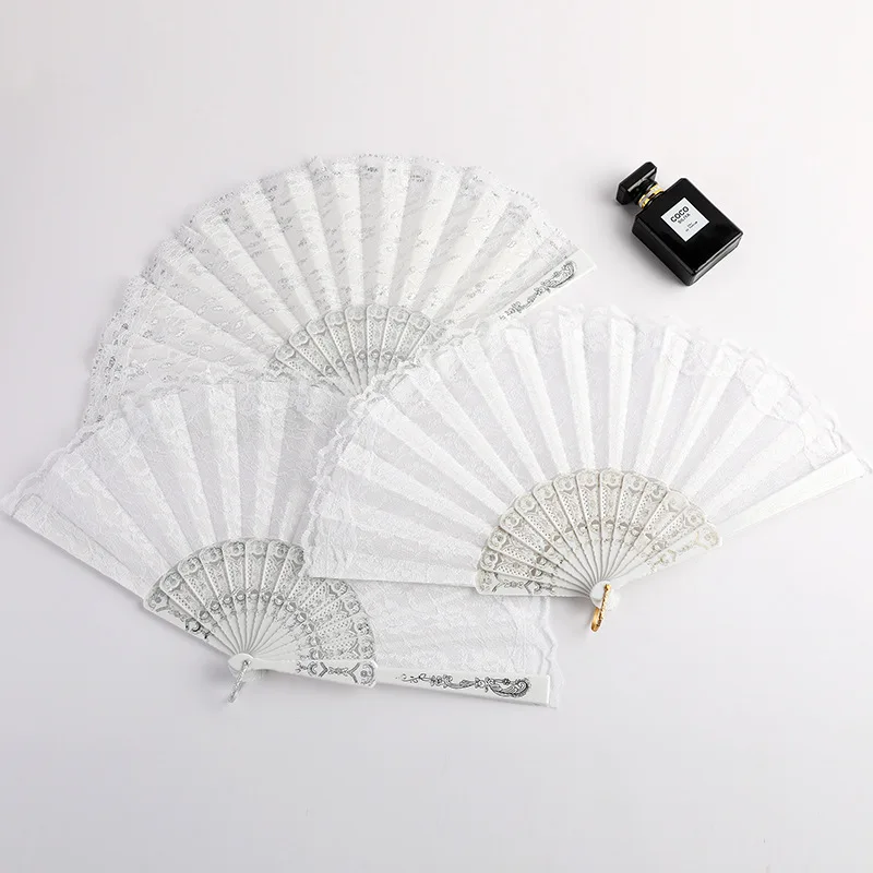 Luxury White Lace Folding Fan Home Decorative Fan Ancient Bride Hand Fan Double-layered Plastic Wedding Cosplay Party Folk Art /