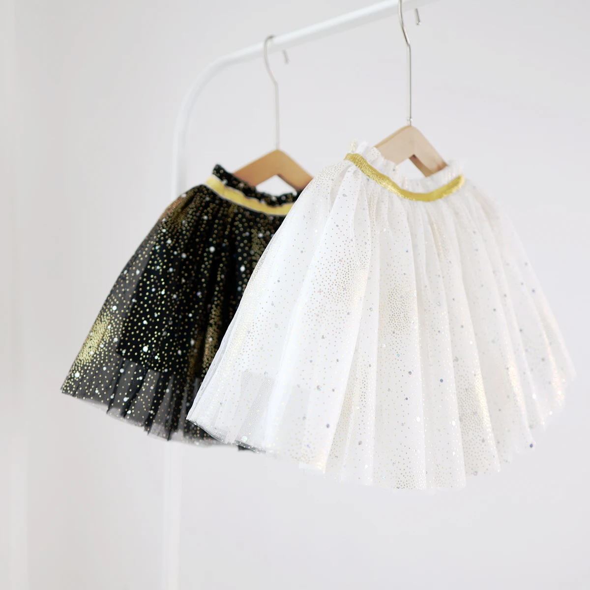 Kids Shining Sequins Tutu Children Ruffle Skirt Black Tutu Lining Cotton Kids Tulle Pleated Skirts for Girls Tutu Toddler Skirt