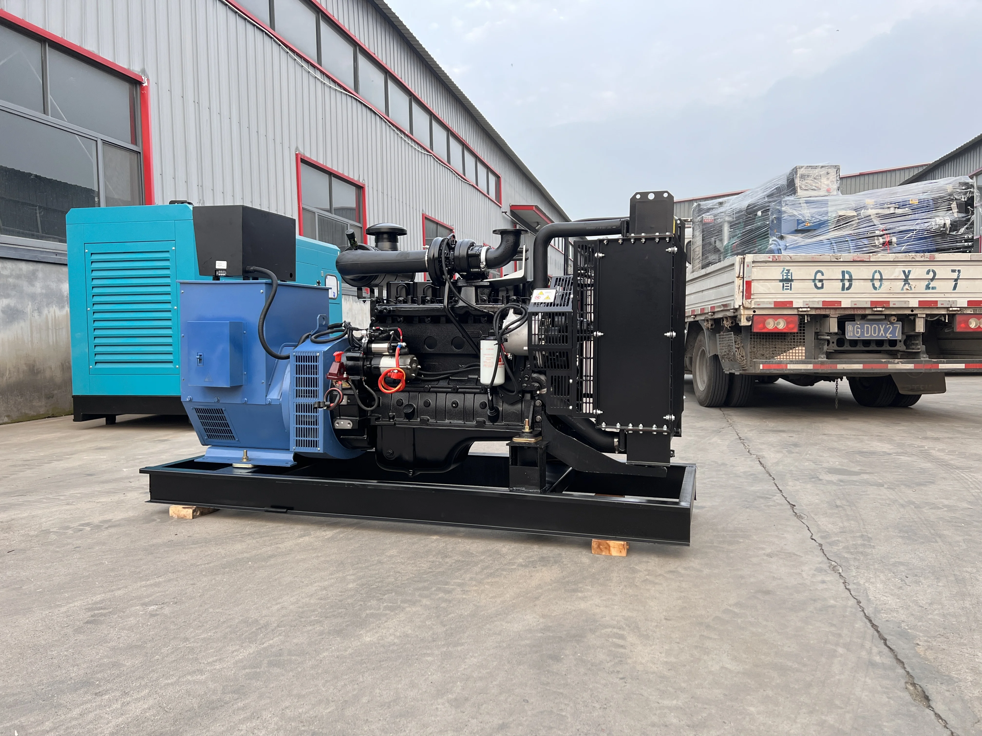 60kva 80kva 100 kva 150kva silent type of diesel generators with Cummins / wechai /shangchai /yuchai engine for sale