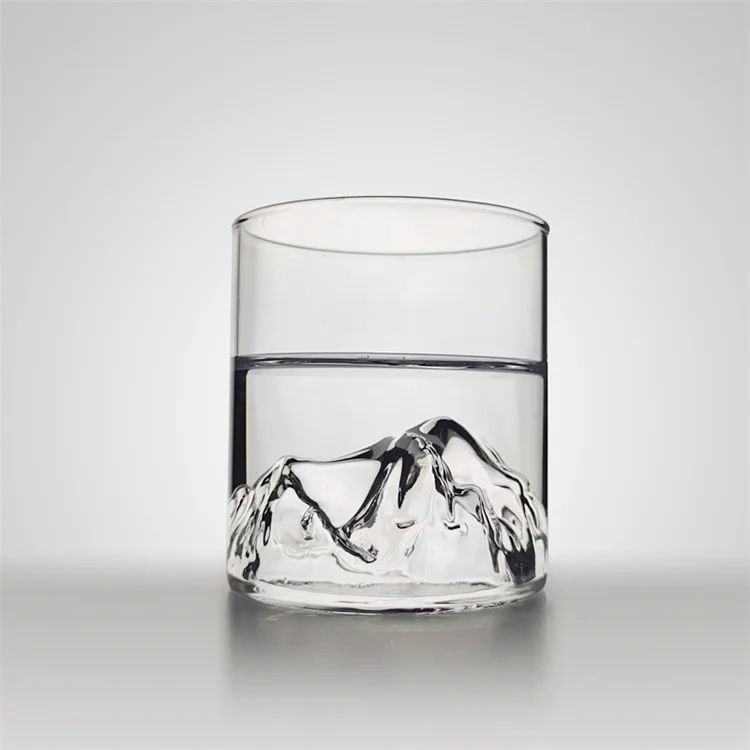 Creative Chinese Style 170ml 300ml High Borosilicate View Mountain Glass design cup
