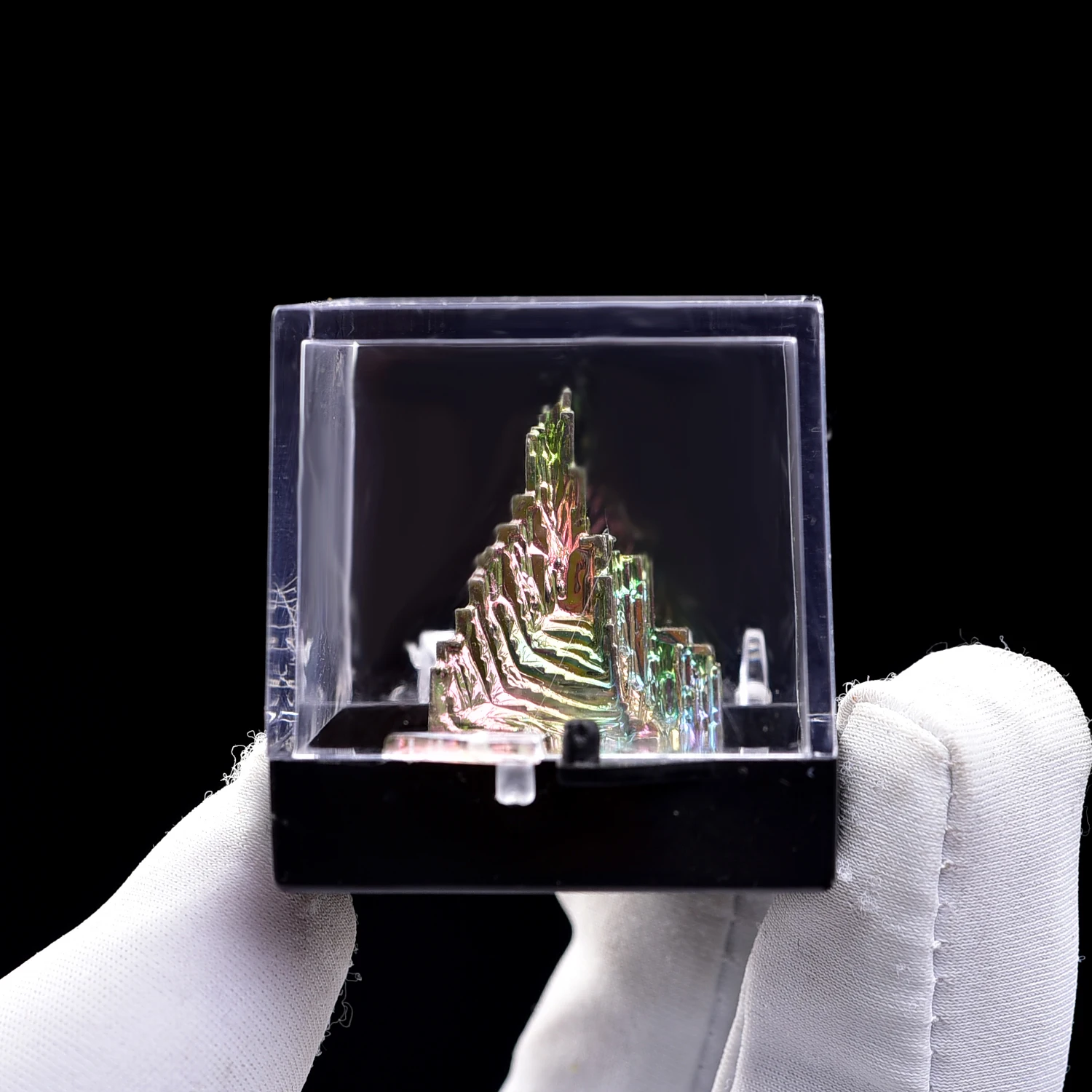 Rock Stones for Decoration Metal Ore Bismuth Crystal Box Natural Acrylic Custom Logo Gemstone Europe SCULPTURE Angel Folk Art