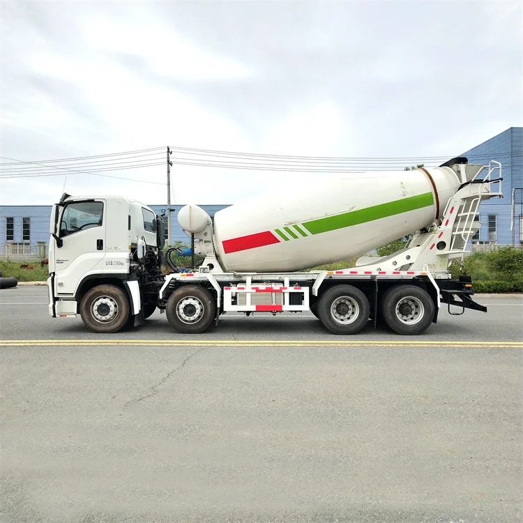 ISUZU GIGA 8x4 Concrete Mixer Truck 16CBM Mixing Drum Cement Mixer Truck for Sale