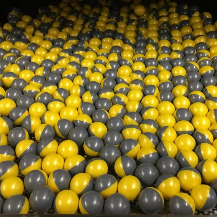 Colorful paintball balls with 0.68 caliber from professional paintball factory