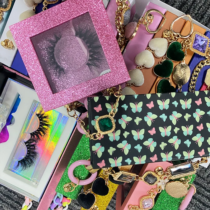 Super fluffy luxury 25 mm 3d mink eyelash vendor wholesale custom square pink lashbox packaging with logo