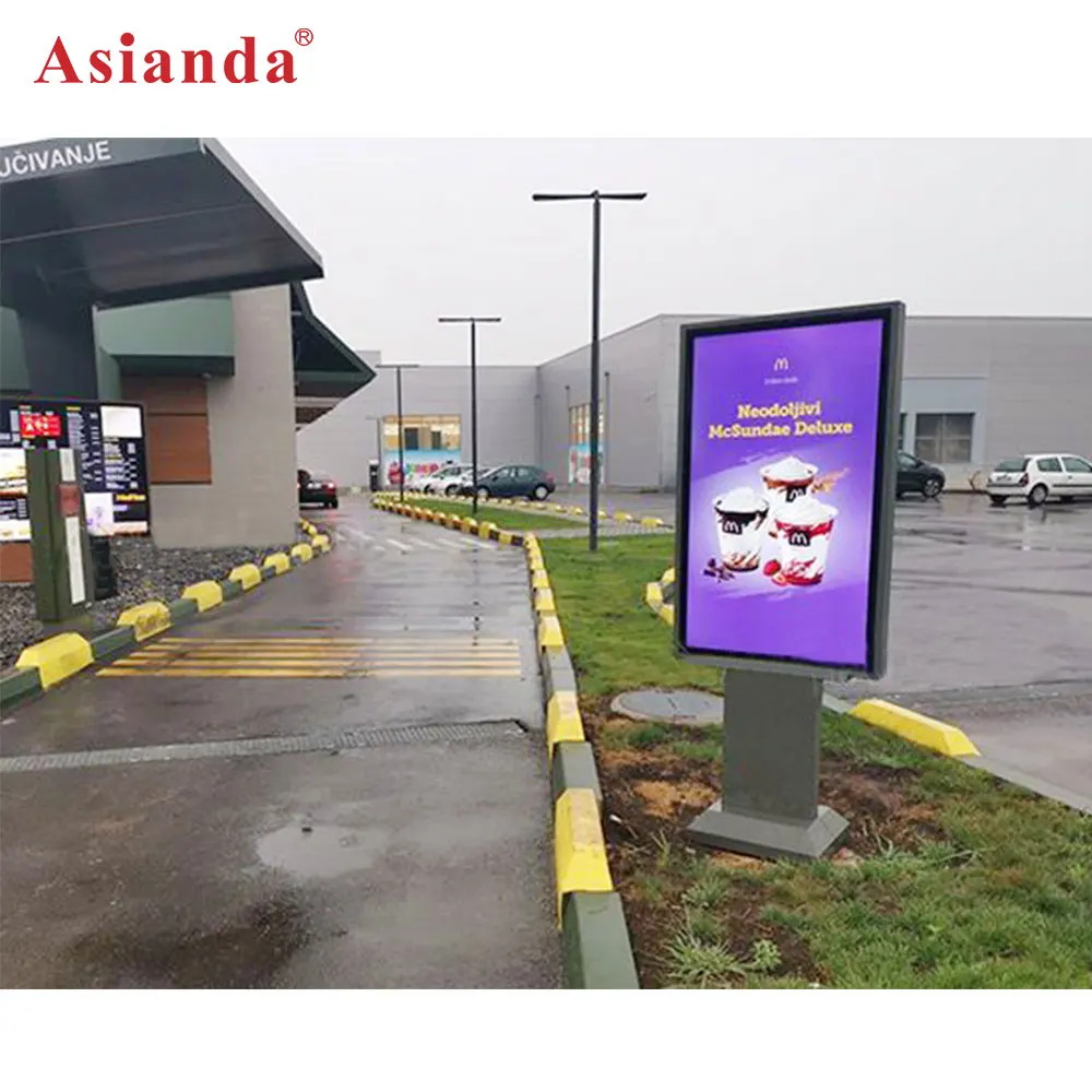 Hot Sale Customized 49 55 65 75 inch IP65 China Manufacture Waterproof Advertising Display Digital Signage LCD Outdoor Screen