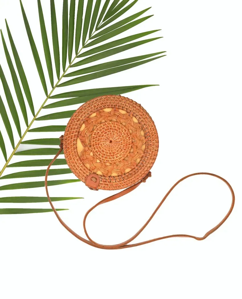 Wholesale Handmade Rattan Beach Bag for Women round Straw Logo Design from Viet Nam Handicrafts for Summer Vacation 2023