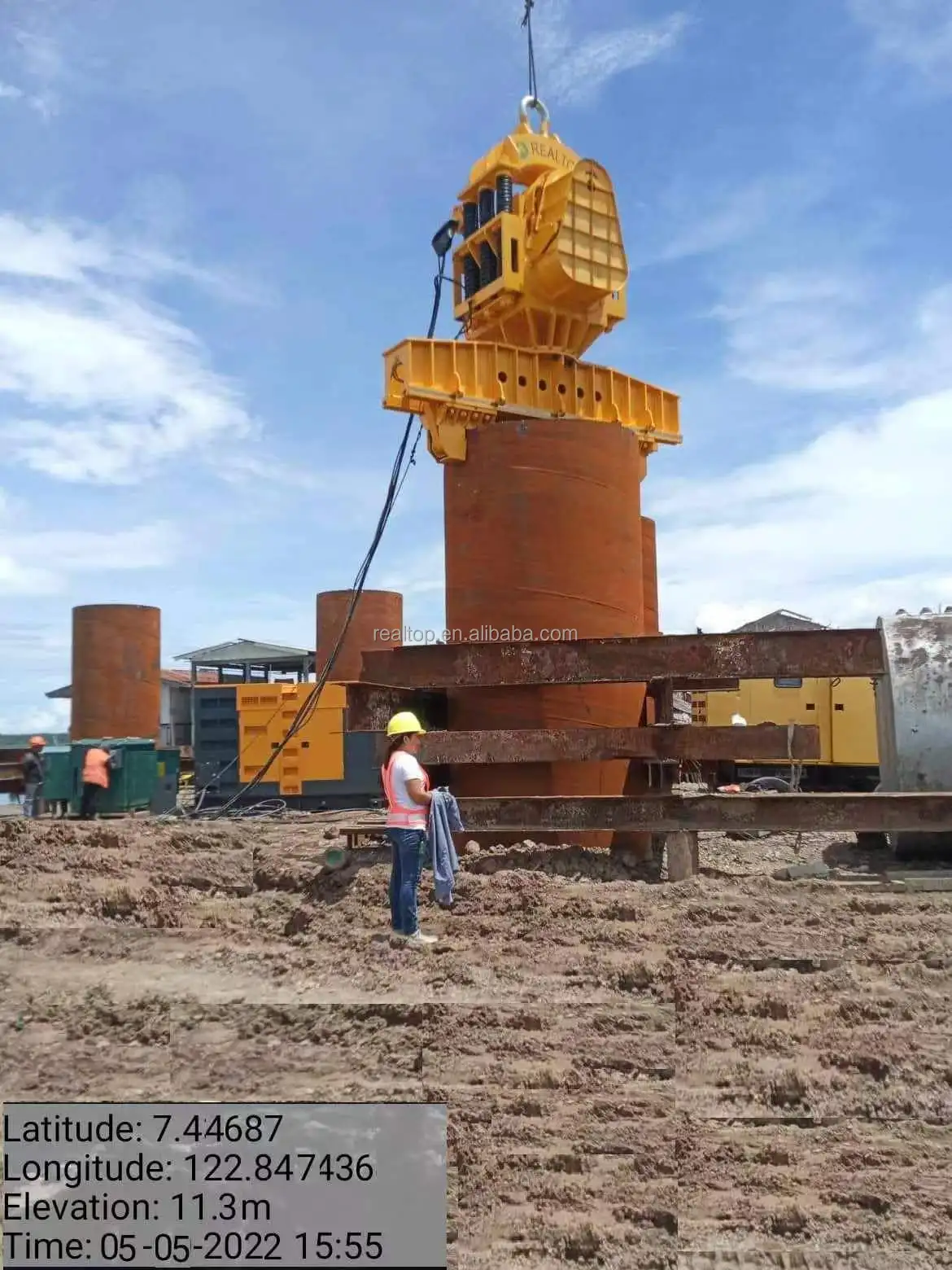 Crane Type Electric Vibro Hammer Pile Driving
