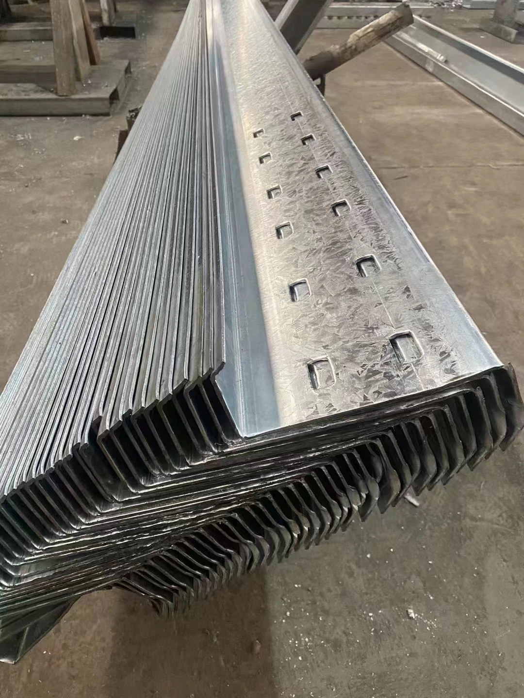 China manufacturer z furring channel hot rolled mild steel  z steel sheet pile for construction