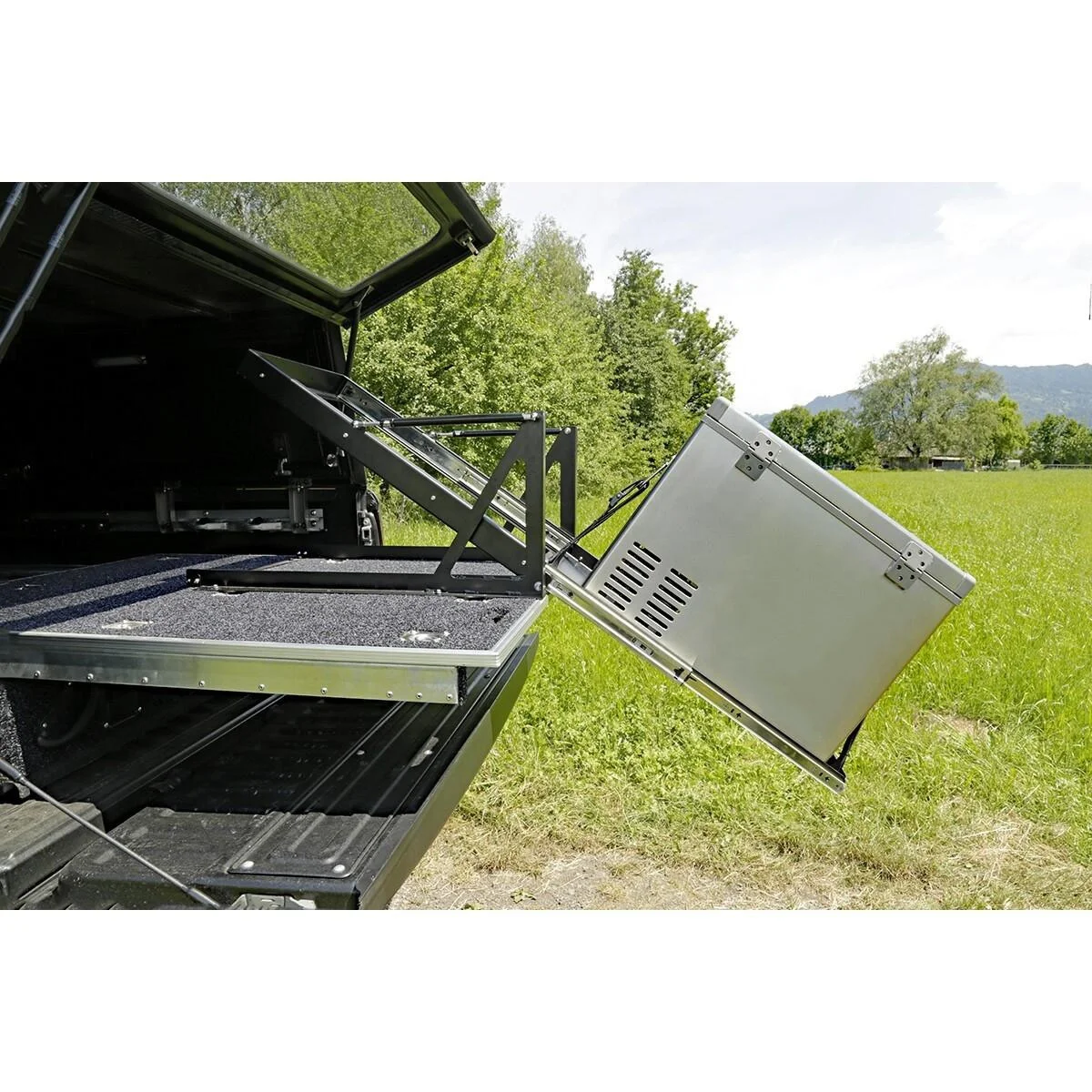 4wd car drop down fridge slide tilt fridg slide
