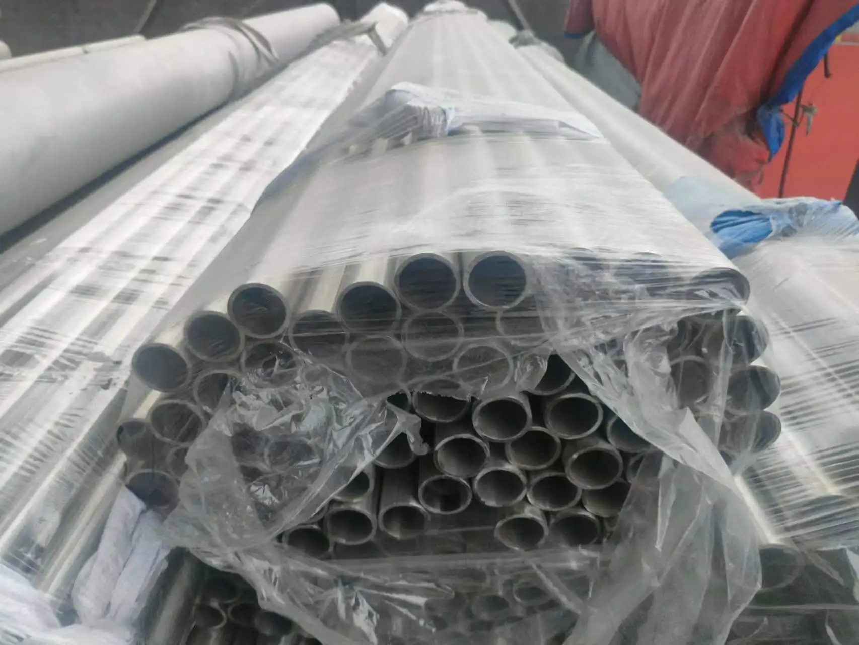 High Quality ERW STAINLESS STEEL PIPE 304  Stainless Steel pipe 1/8Inch sch80s