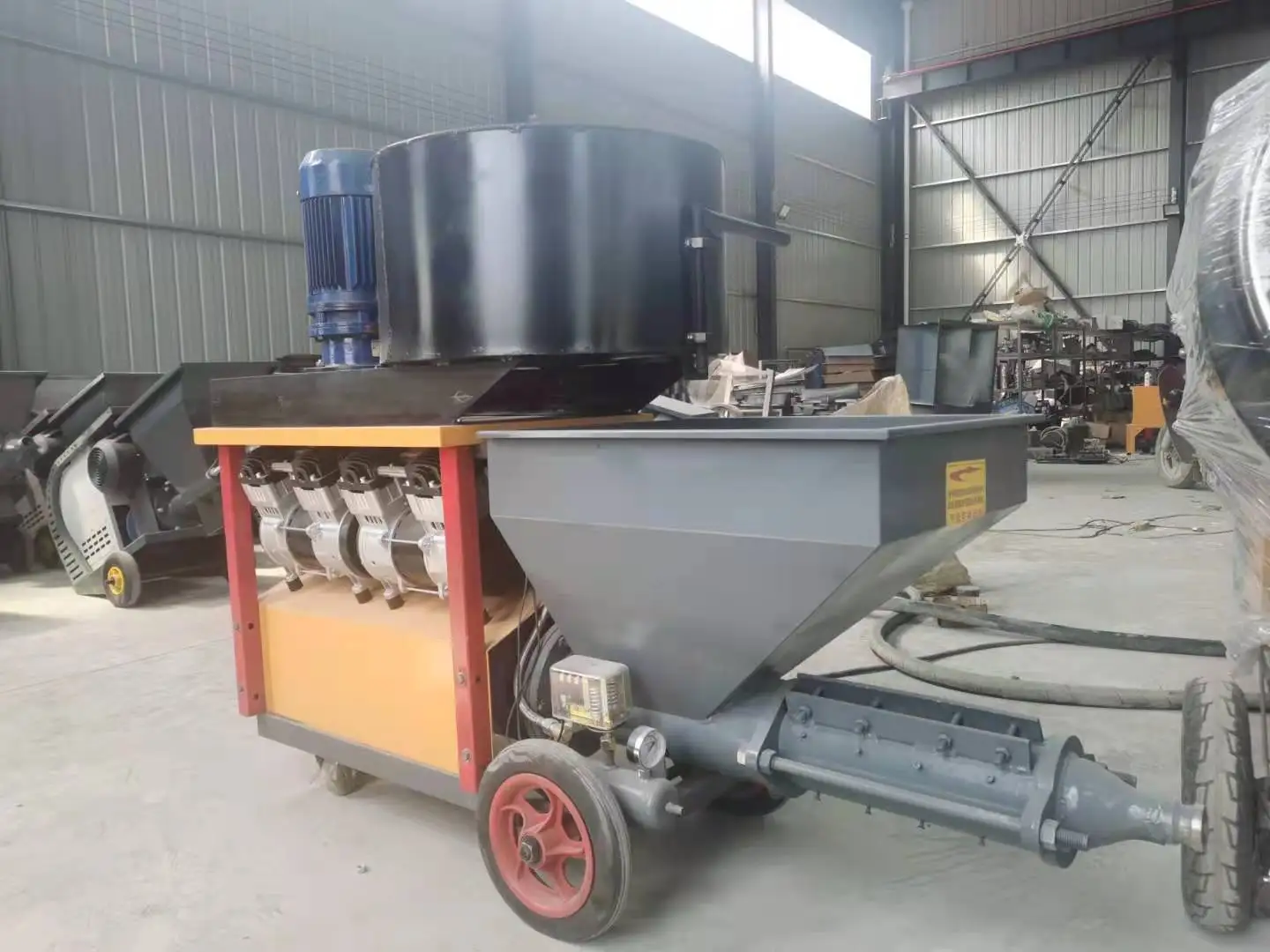 Motor Automatic Sand Mortar Spraying Pump Machine/wall Cement Plaster Machine With Mixer For Construction
