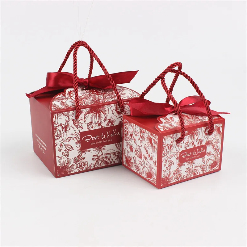 Chinese Manufacturers 7x7x7cm Wholesales Twist Handle Paper Material Empty Red Small Wedding Gift Boxes for Business