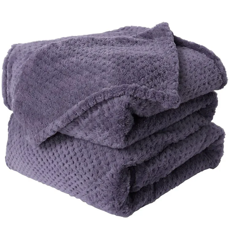 2021 Popular solid color pineapple fade and shrink resistant fuzzy flannel fleece blanket for bed