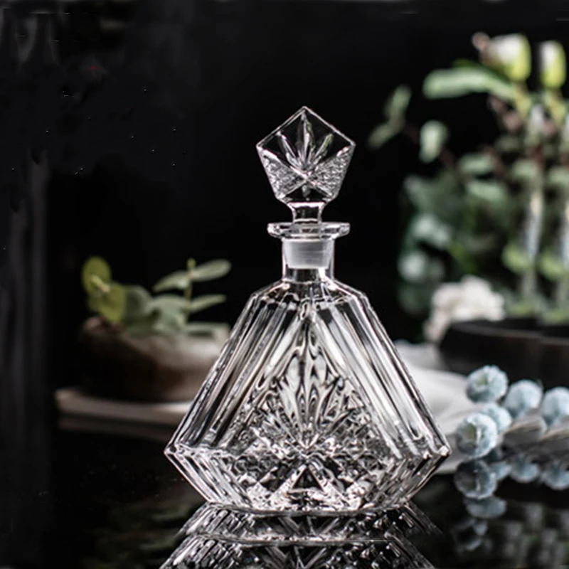 Whiskey Cognac Decanter Set with 6-Piece Crystal Whiskey Glasses Set Mens Gift Premium Liquor