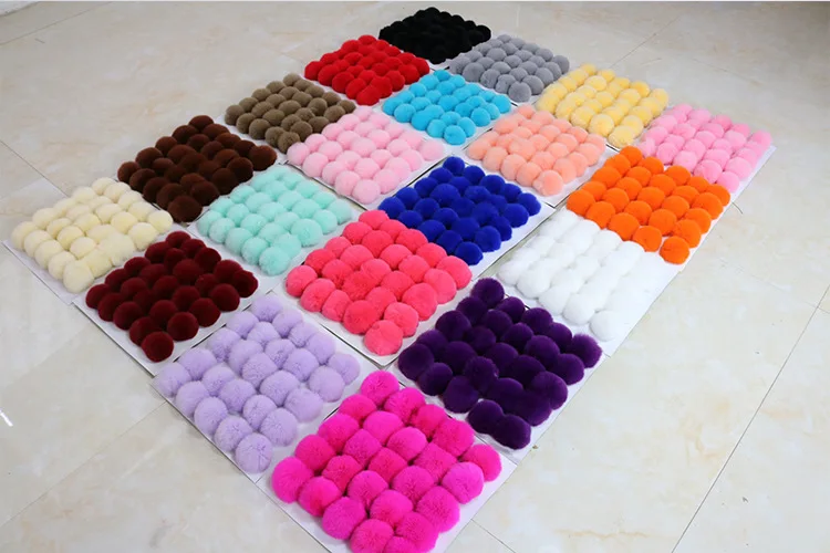 fur pom poms (13).jpg