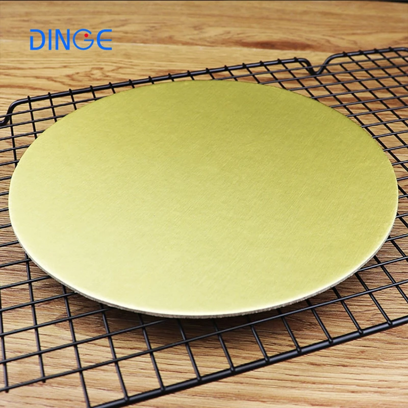 Factory direct wholesale high quality exquisite food grade circle cardboard cake base paperboards round gold cake base tray