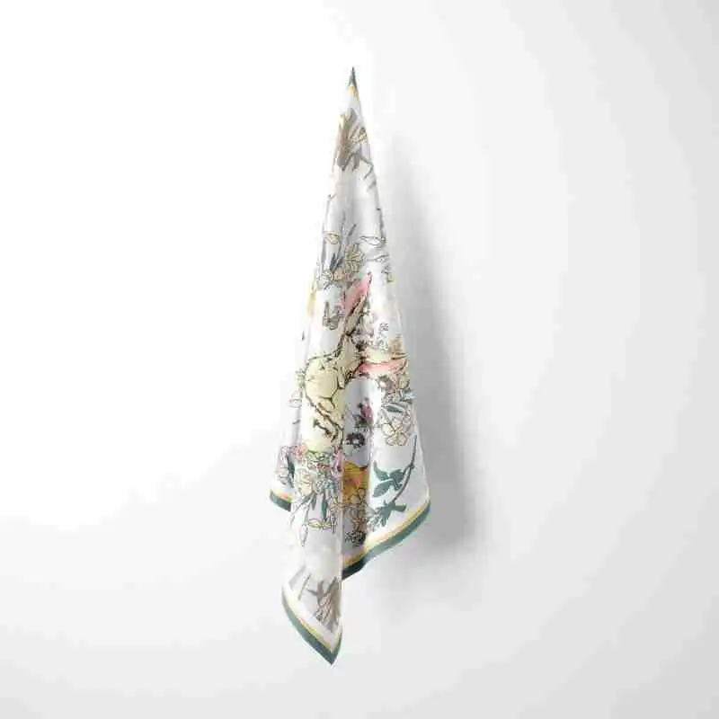 Изготовленный на заказ квадратный шарф 100% шелк тутового шелкопряда шарф 12 мм Заводская машина свернутый шелковый шарф для женщин