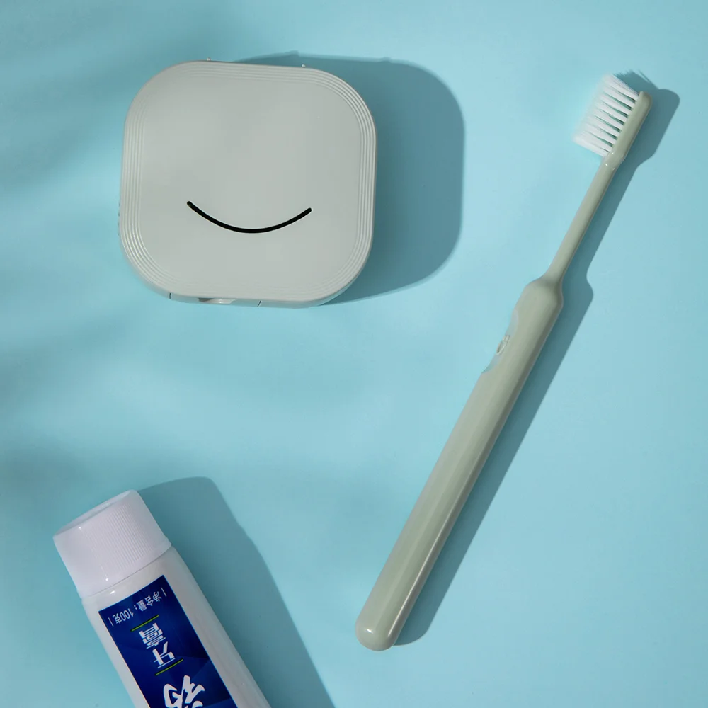 2022 Многофункциональный портативный стерилизатор зубной щетки, безопасный эффективный УФ-свет, стерилизует зубную щетку
